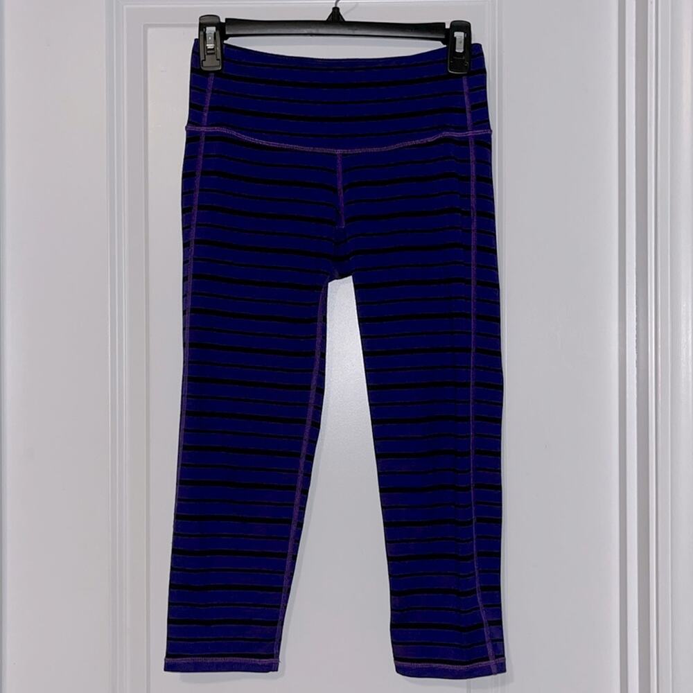 ⚡️ 3 for $20 ⚡️ Athleta Purple and Black Striped Capri Leggings